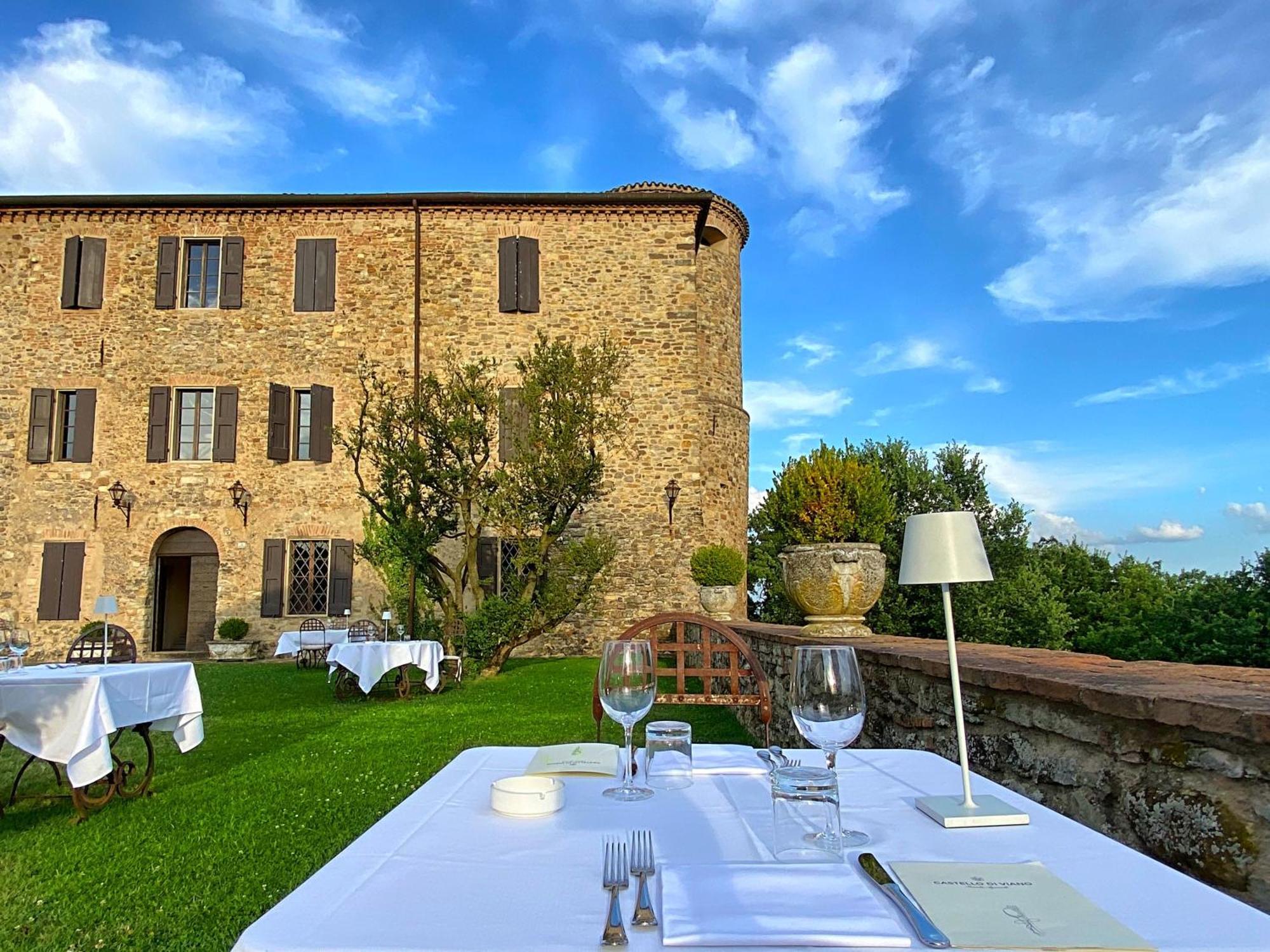 Castello Di Viano Villa Exterior photo