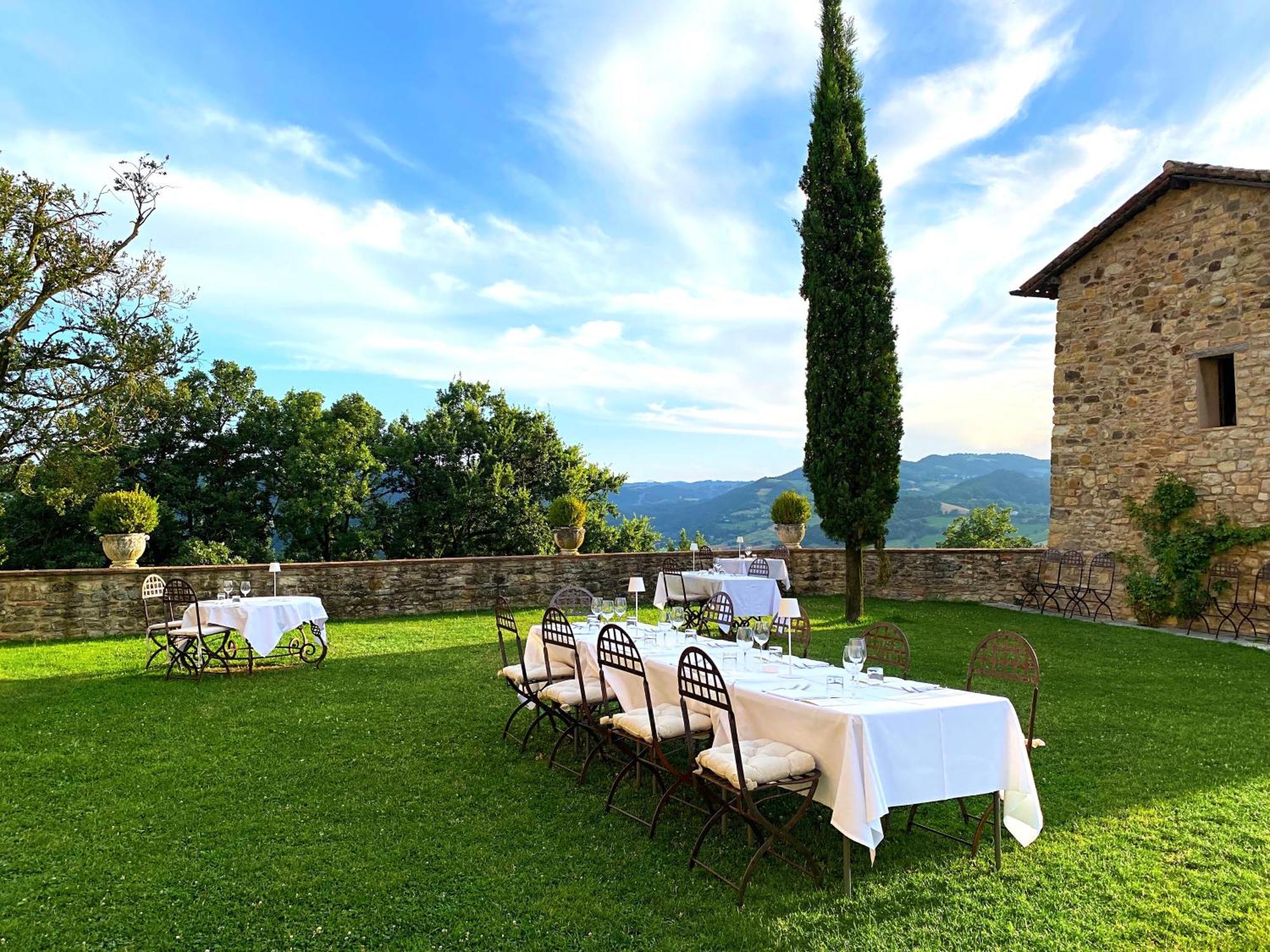 Castello Di Viano Villa Exterior photo