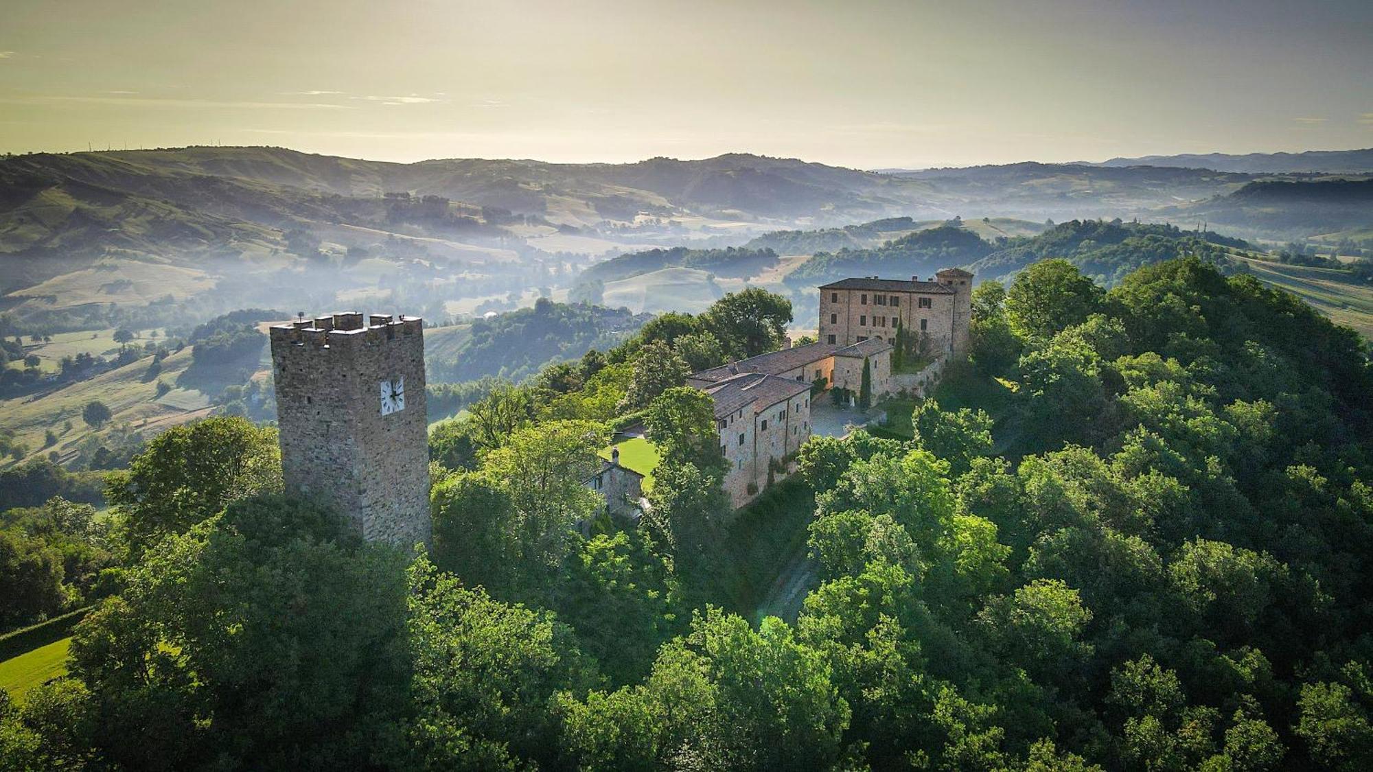 Castello Di Viano Villa Exterior photo