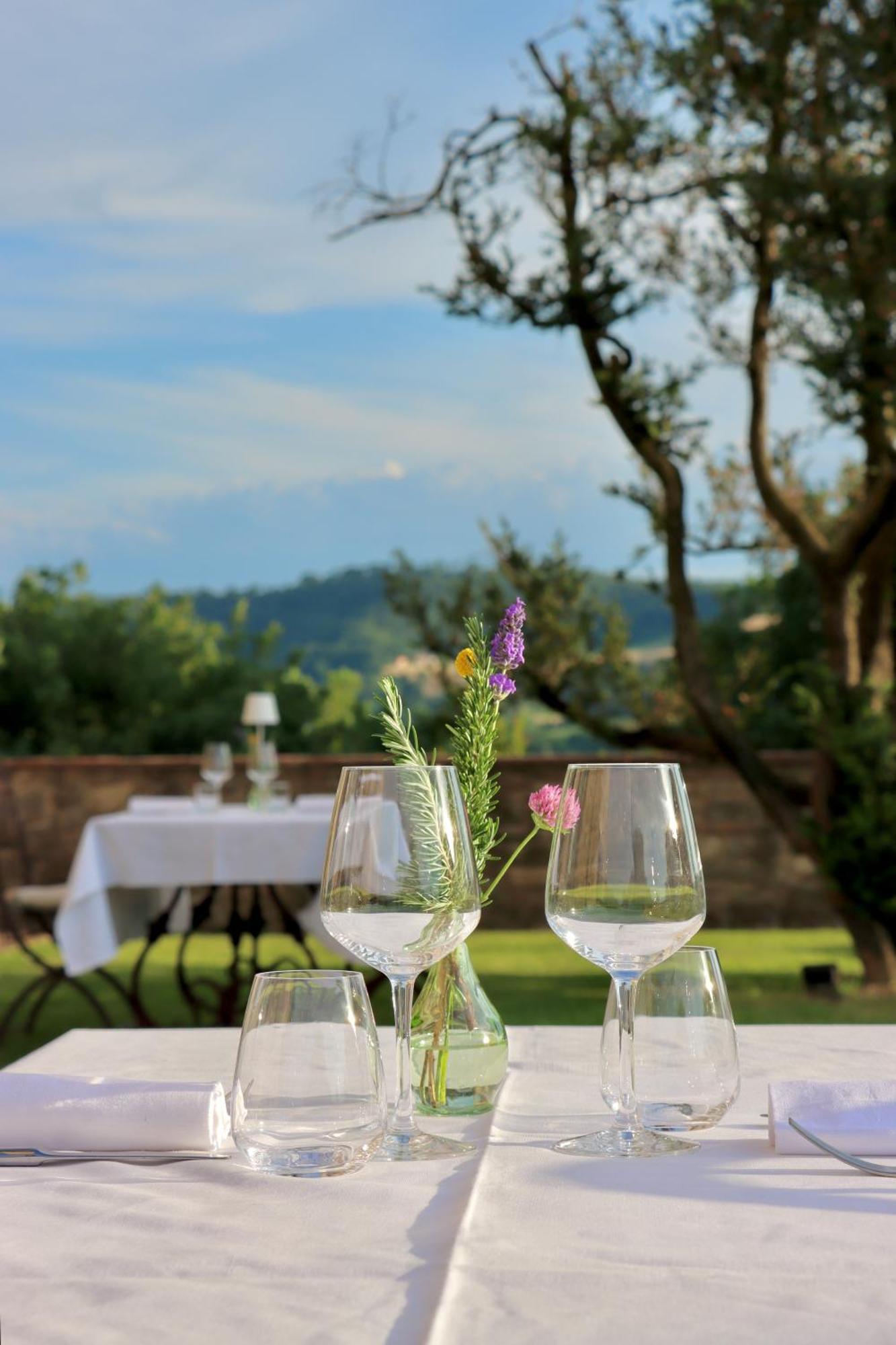 Castello Di Viano Villa Exterior photo